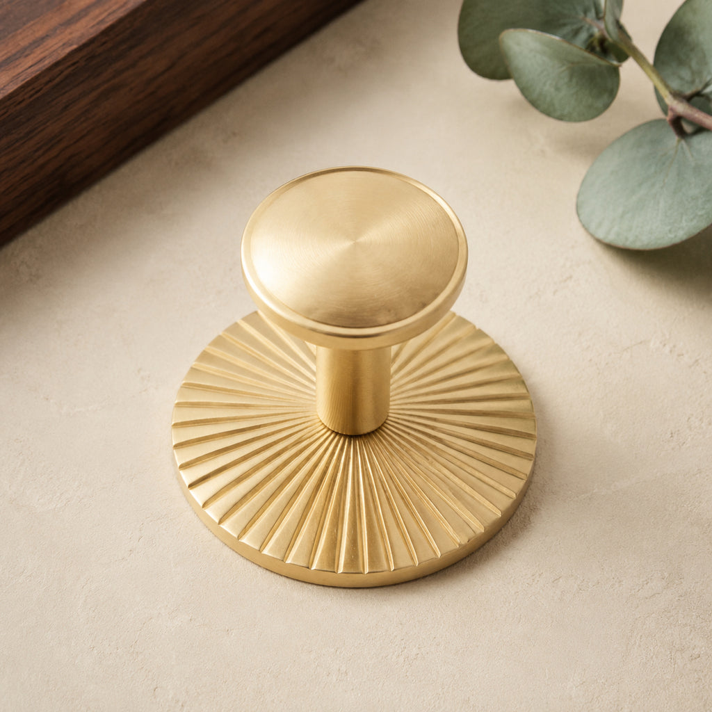 Solid Brass Antique Single-Hole Knob – solid brass by VivaBrass